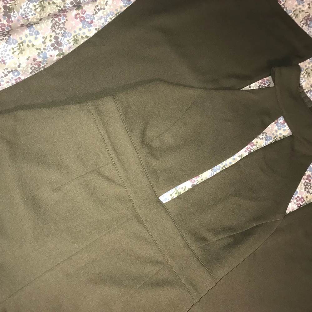Jumpsuit - Picture 3 of 4